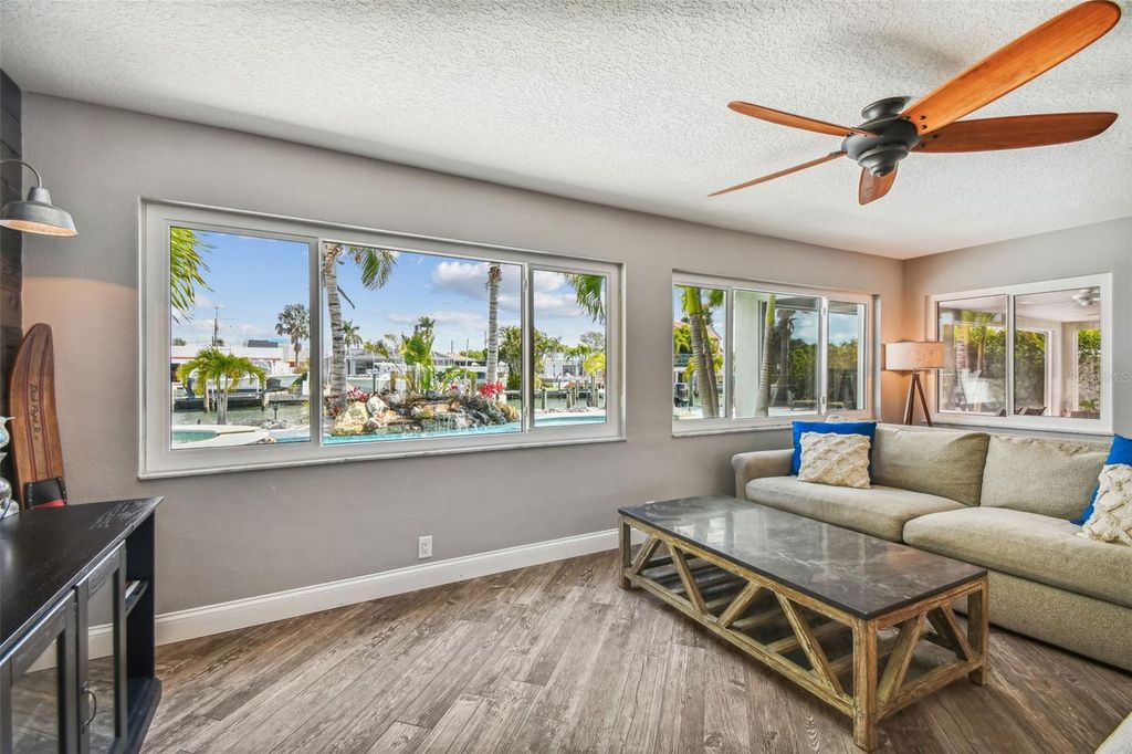 Image 15 of property listing at 4900 ARLINGTON ROAD, Palmetto, FL 34221