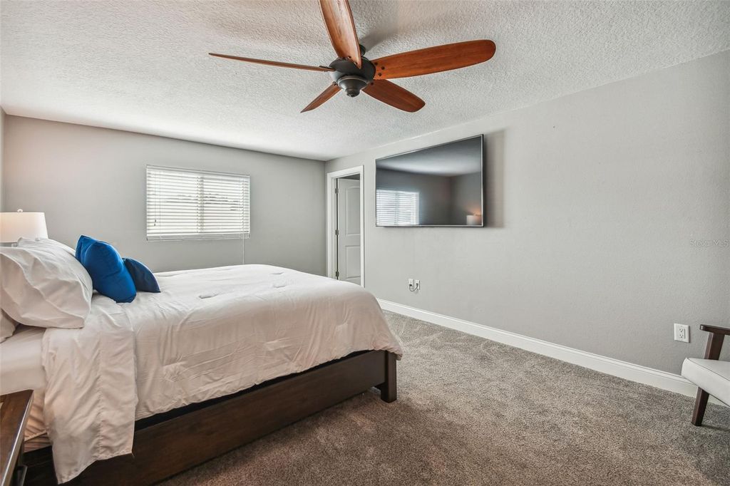 Image 17 of property listing at 4900 ARLINGTON ROAD, Palmetto, FL 34221