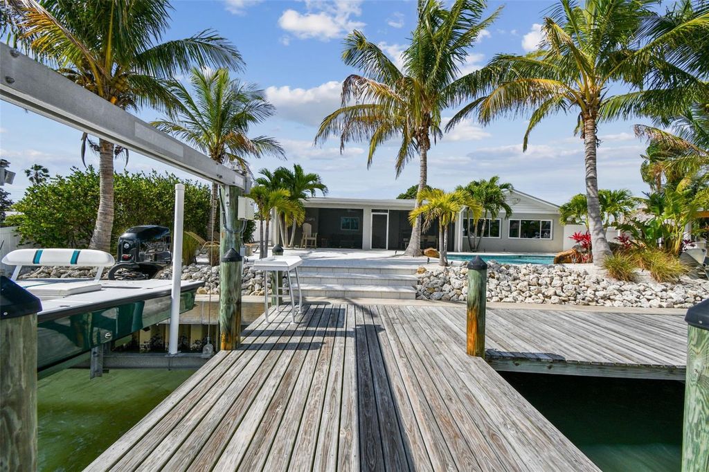 Image 42 of property listing at 4900 ARLINGTON ROAD, Palmetto, FL 34221