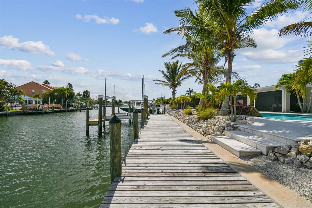 Image 43 of property listing at 4900 ARLINGTON ROAD, Palmetto, FL 34221