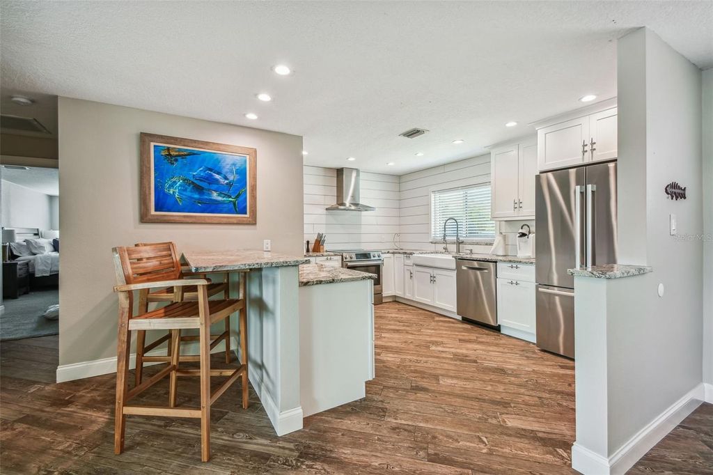 Image 6 of property listing at 4900 ARLINGTON ROAD, Palmetto, FL 34221