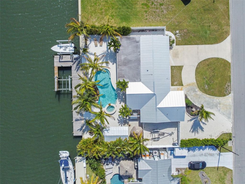 Image 51 of property listing at 4900 ARLINGTON ROAD, Palmetto, FL 34221