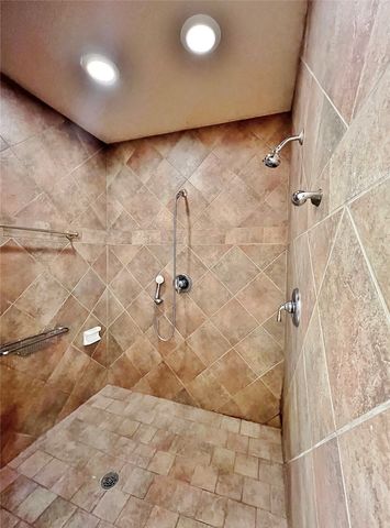 5131 Trail Dust Lane, Arlington, TX 76017