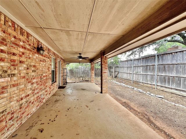 5131 Trail Dust Lane, Arlington, TX 76017