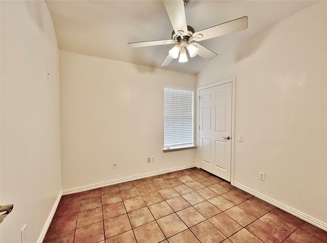 5131 Trail Dust Lane, Arlington, TX 76017