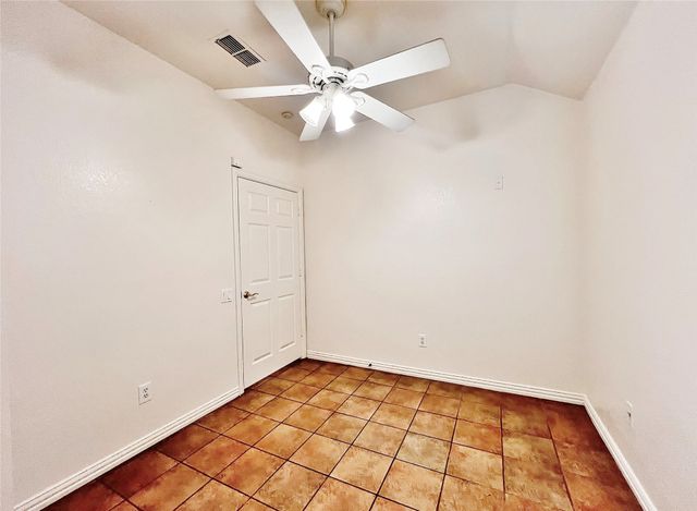 5131 Trail Dust Lane, Arlington, TX 76017