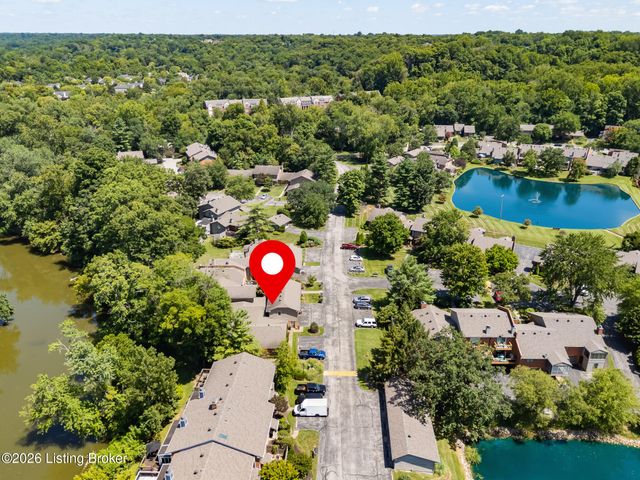 6515 Marina Dr, Prospect, KY 40059