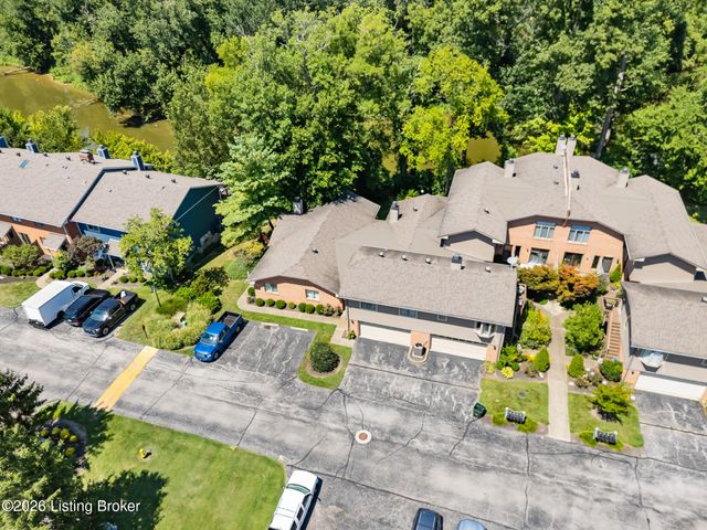 6515 Marina Dr, Prospect, KY 40059