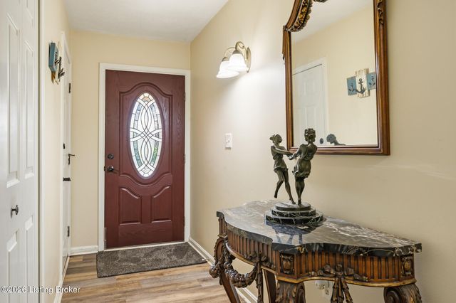 6515 Marina Dr, Prospect, KY 40059