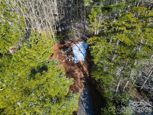 3 Dream Valley Drive, Clyde, NC 28721