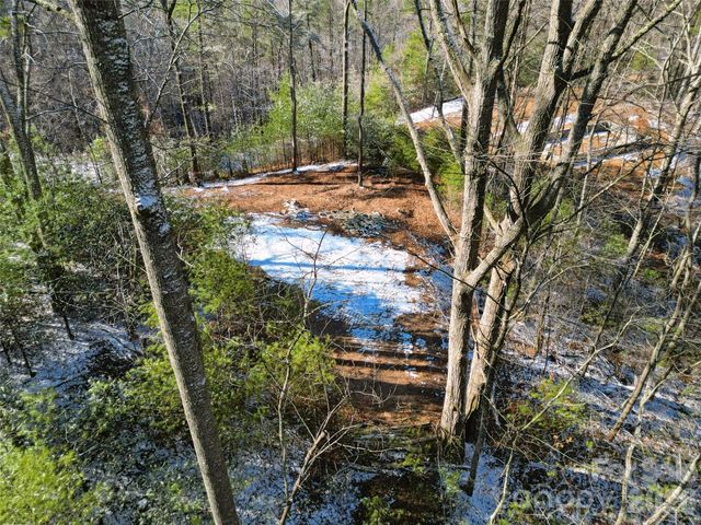 3 Dream Valley Drive, Clyde, NC 28721