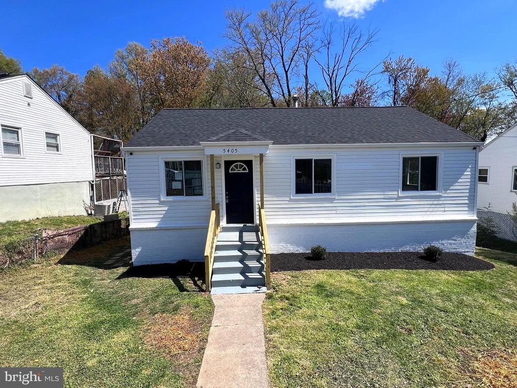 Image 1 of property listing at 5405 NEWBY AVE, Riverdale, MD 20737