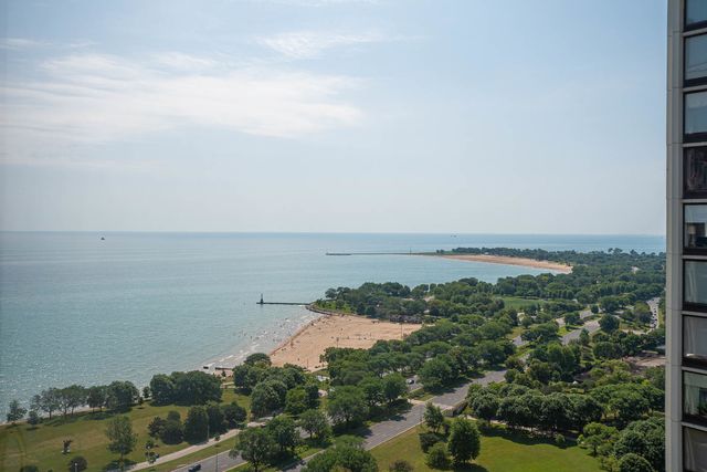 5455 N Sheridan Road 3512, Chicago, IL 60640