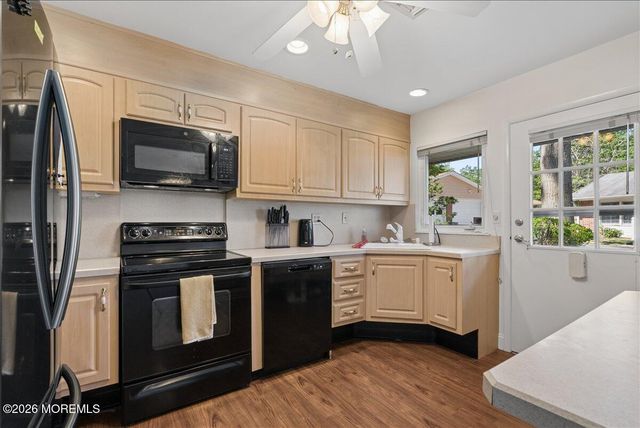 603A Lake Point Drive, Lakewood, NJ 08701