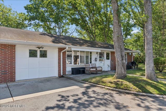 603A Lake Point Drive, Lakewood, NJ 08701