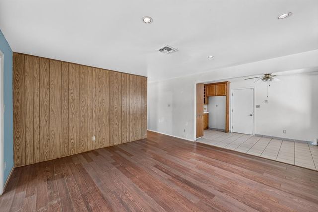 1097 Sibley St, Folsom, CA 95630
