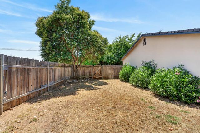 1097 Sibley St, Folsom, CA 95630