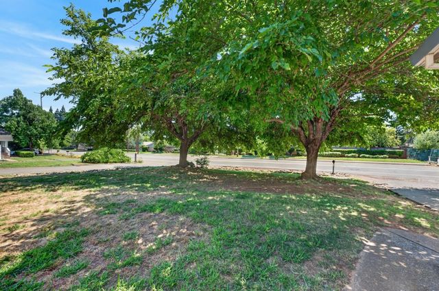 1097 Sibley St, Folsom, CA 95630