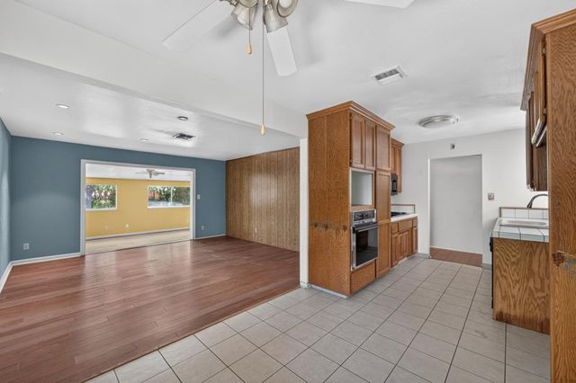 1097 Sibley St, Folsom, CA 95630