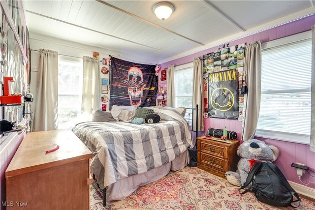 5616 Faircrest Street SW, Navarre, OH 44662