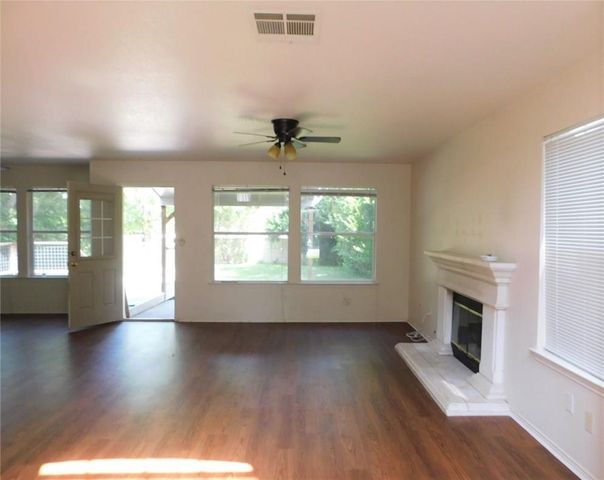 9344 Bernoulli DR, Austin, TX 78748
