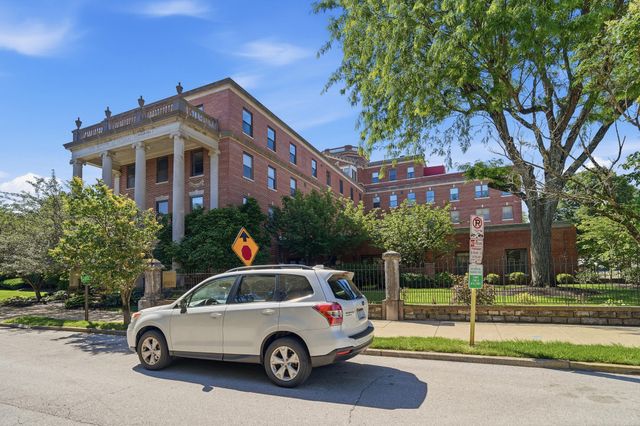 323 E 2nd Street, 208, Covington, KY 41011