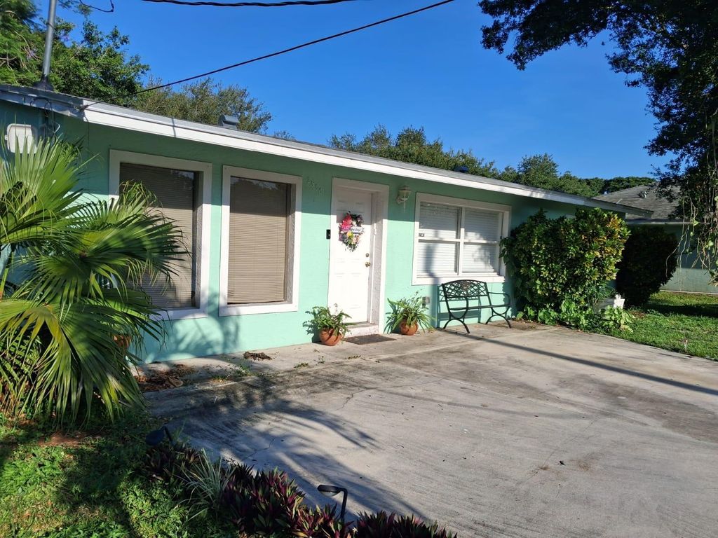 2506 Oleander Boulevard, Fort Pierce, FL 34982
