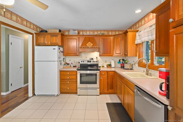 216 Elliot Drive, Colchester, CT 06415