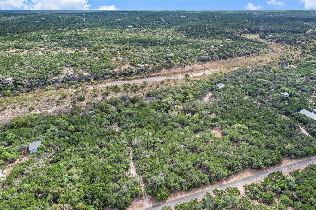 401 DAYS END RD, Wimberley, TX 78676
