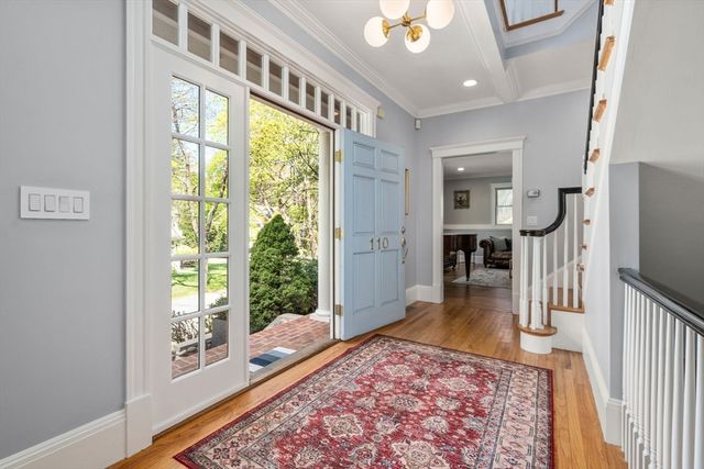 110 Avalon Rd, Newton, MA 02468