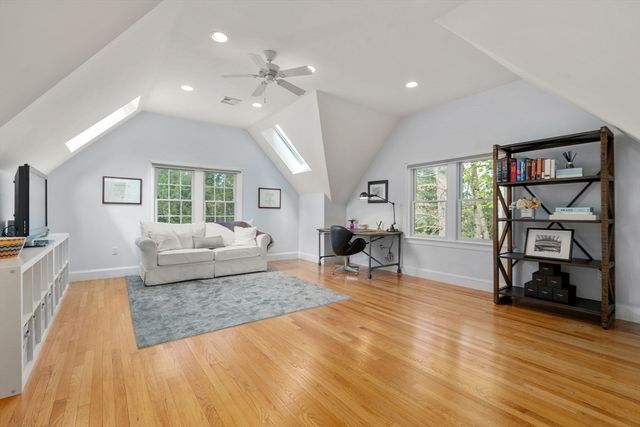 110 Avalon Rd, Newton, MA 02468