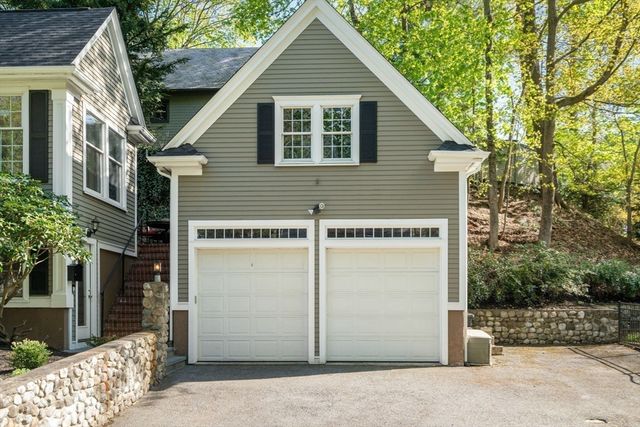 110 Avalon Rd, Newton, MA 02468