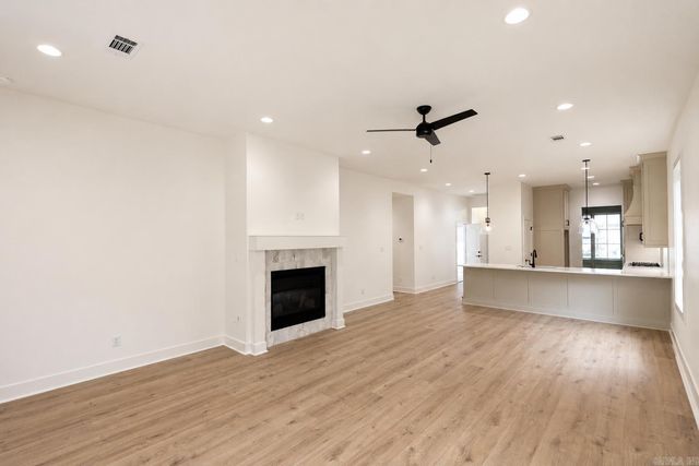 120 Kinley Loop, Little Rock, AR 72223