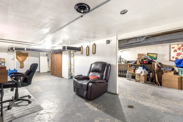 2420 S 61st Avenue, Cicero, IL 60804