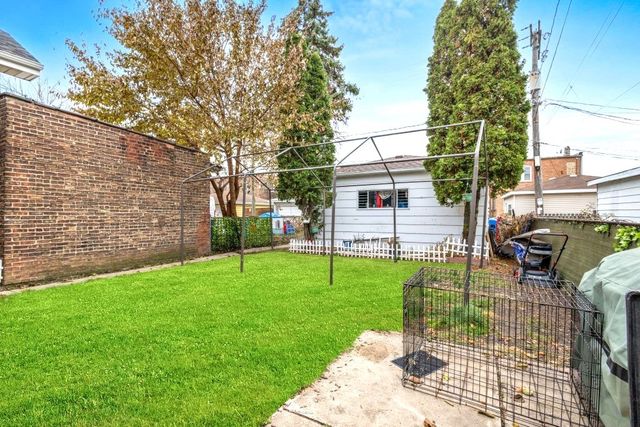 2420 S 61st Avenue, Cicero, IL 60804