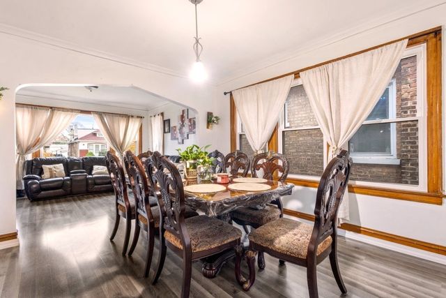 2420 S 61st Avenue, Cicero, IL 60804