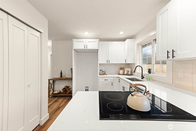 14311 94th Avenue E, Puyallup, WA 98373