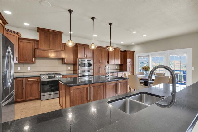 1614 English Oak Drive, Champaign, IL 61822