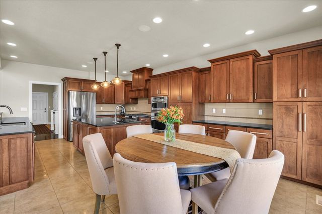 1614 English Oak Drive, Champaign, IL 61822