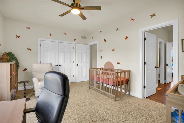 1614 English Oak Drive, Champaign, IL 61822