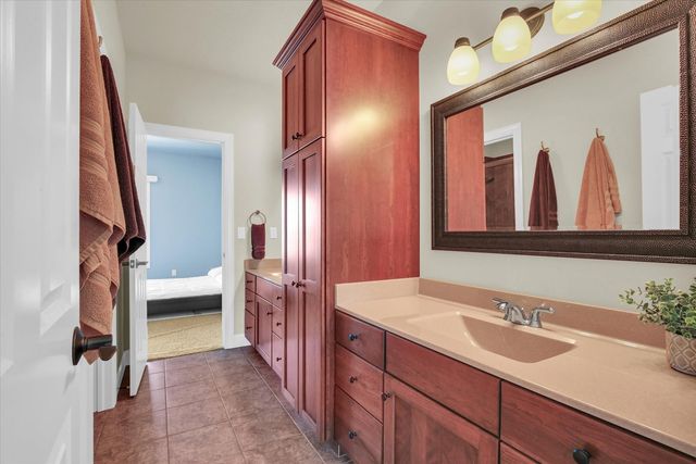 1614 English Oak Drive, Champaign, IL 61822