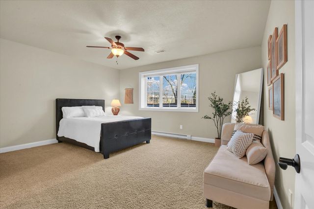 1614 English Oak Drive, Champaign, IL 61822