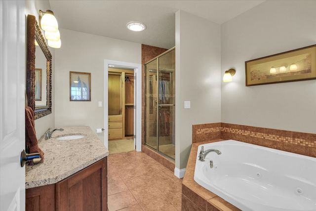 1614 English Oak Drive, Champaign, IL 61822