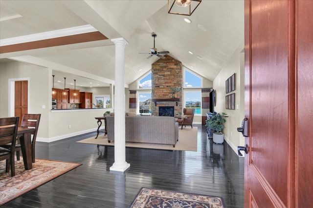 1614 English Oak Drive, Champaign, IL 61822