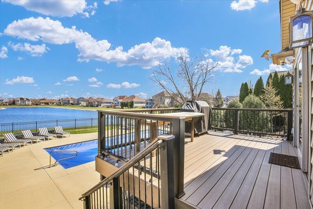 1614 English Oak Drive, Champaign, IL 61822