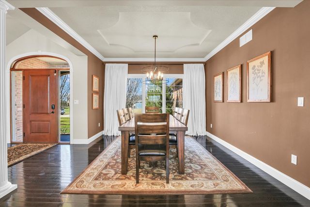 1614 English Oak Drive, Champaign, IL 61822