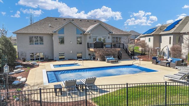 1614 English Oak Drive, Champaign, IL 61822