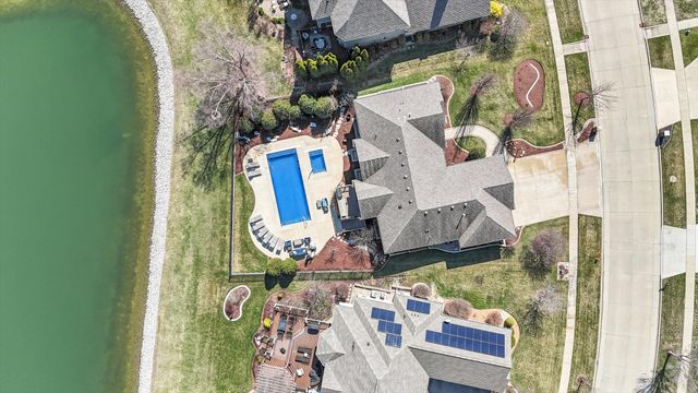 1614 English Oak Drive, Champaign, IL 61822