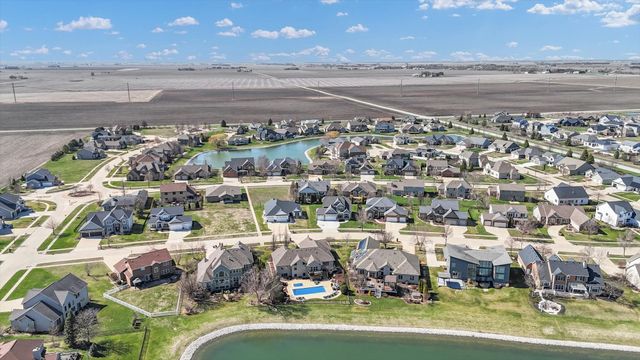 1614 English Oak Drive, Champaign, IL 61822