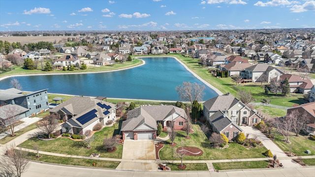 1614 English Oak Drive, Champaign, IL 61822